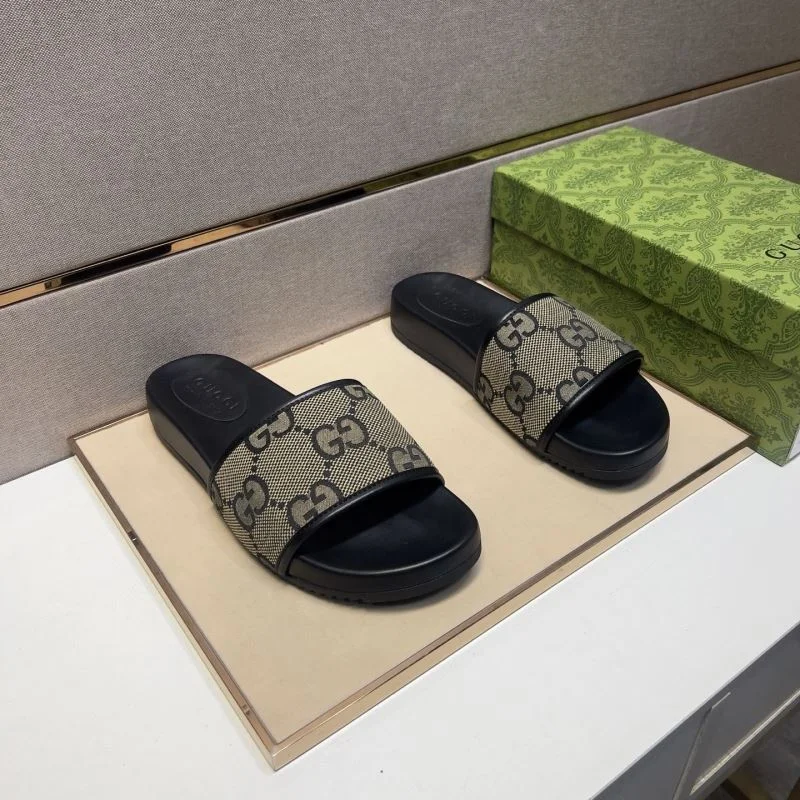 Gucci Slippers Practical 25175