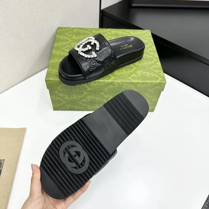 Gucci Slippers Sporty 25907
