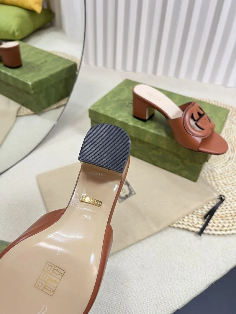 Gucci Slippers Minimalist 25915