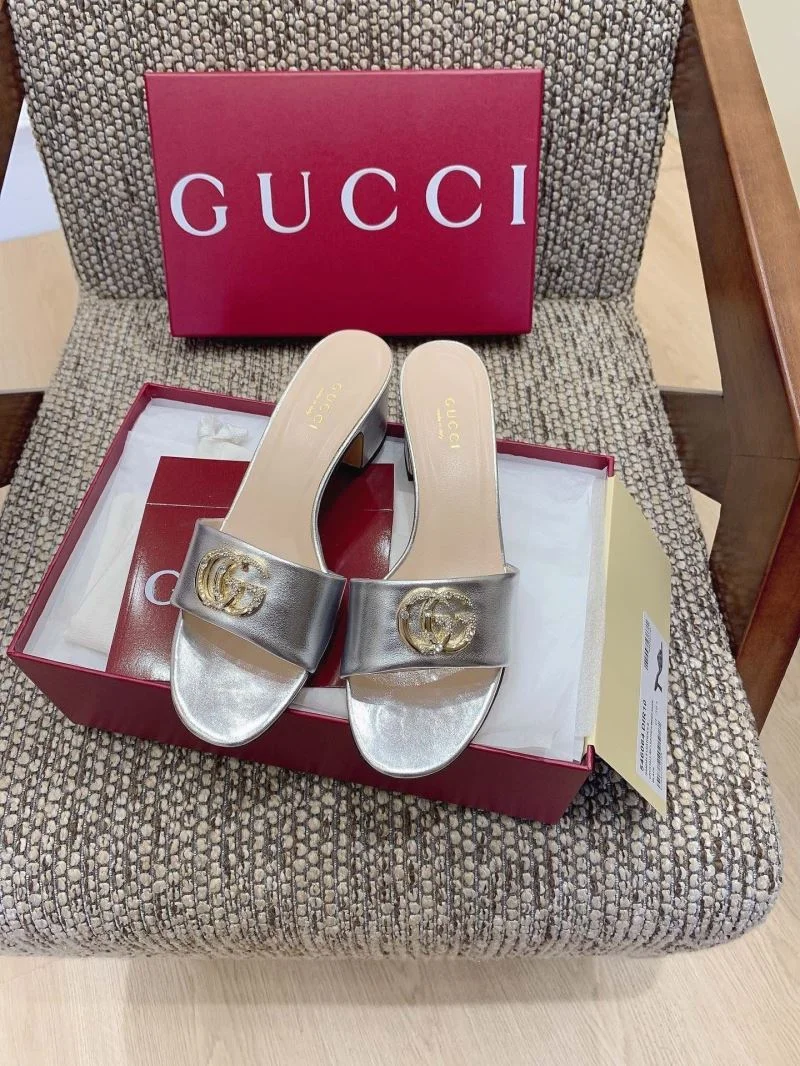 Gucci Slippers Seasonal 24325