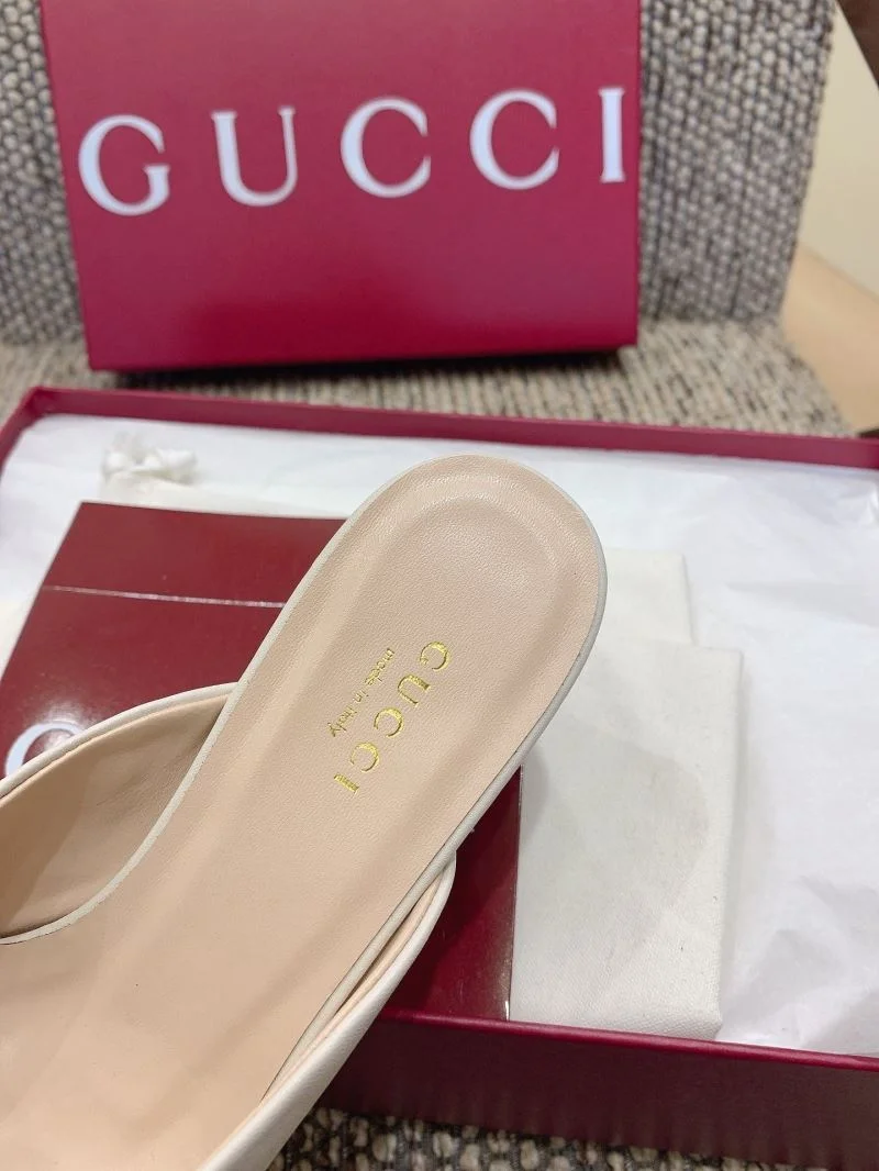 Compact Gucci Slippers 24321
