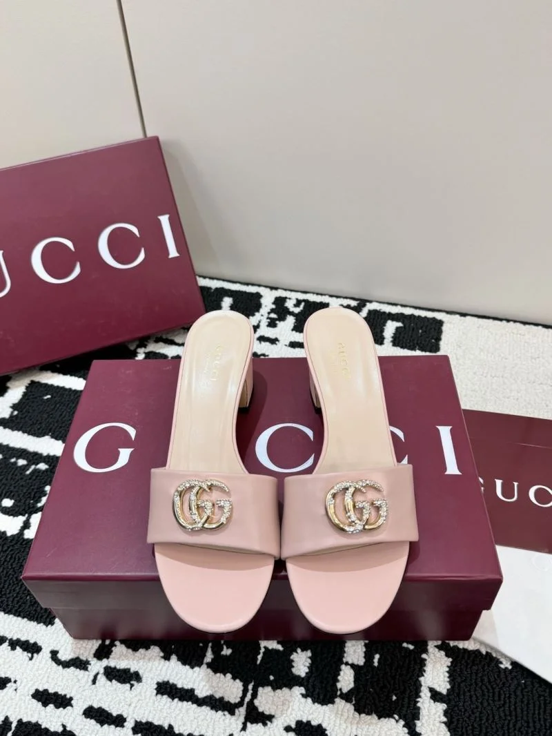 Gucci Slippers Trendsetting 24279