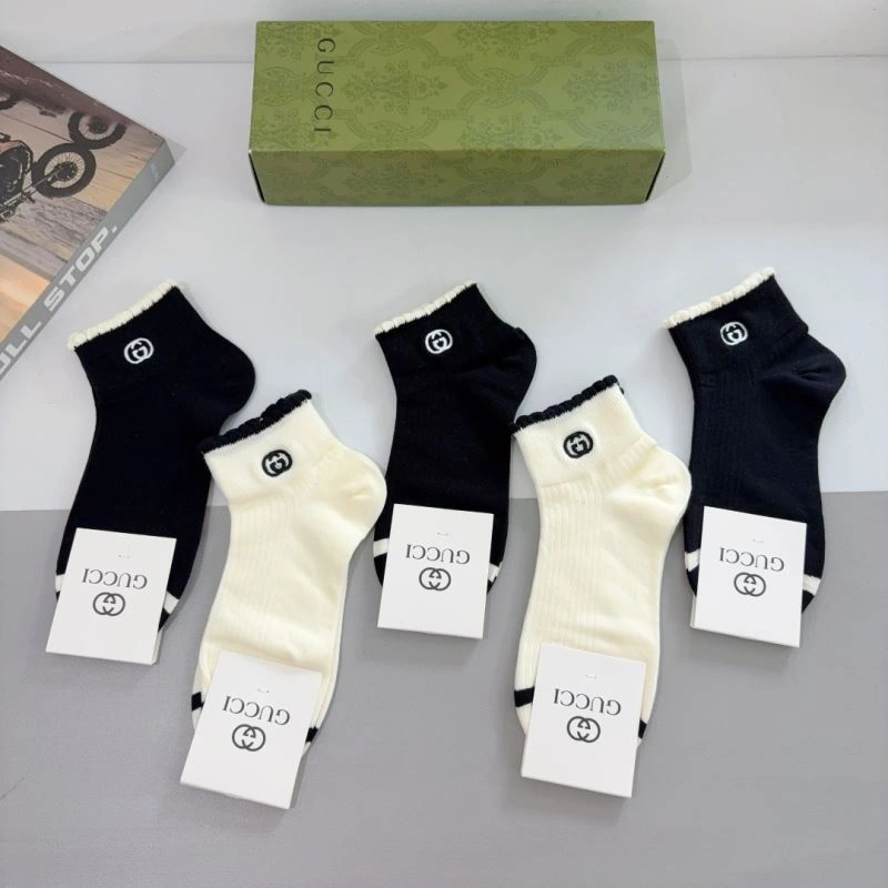 Gucci Socks MultiPurpose 273266