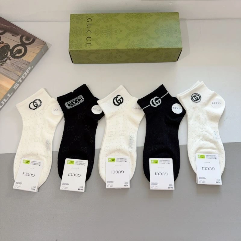 Efficient Gucci Socks 273105
