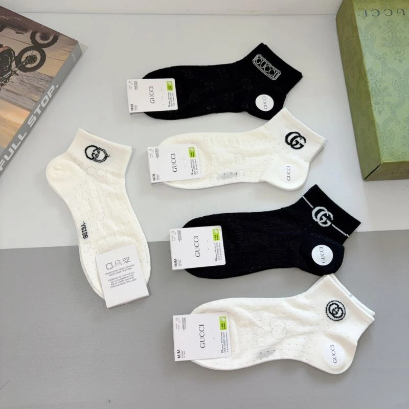 Efficient Gucci Socks 273105