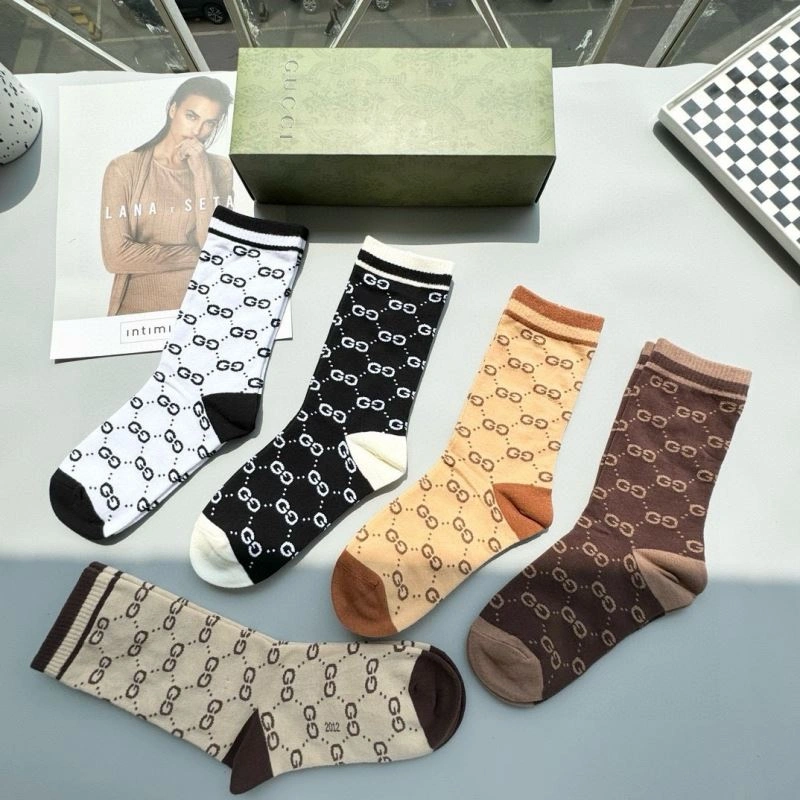 Seasonal Gucci Socks 273774