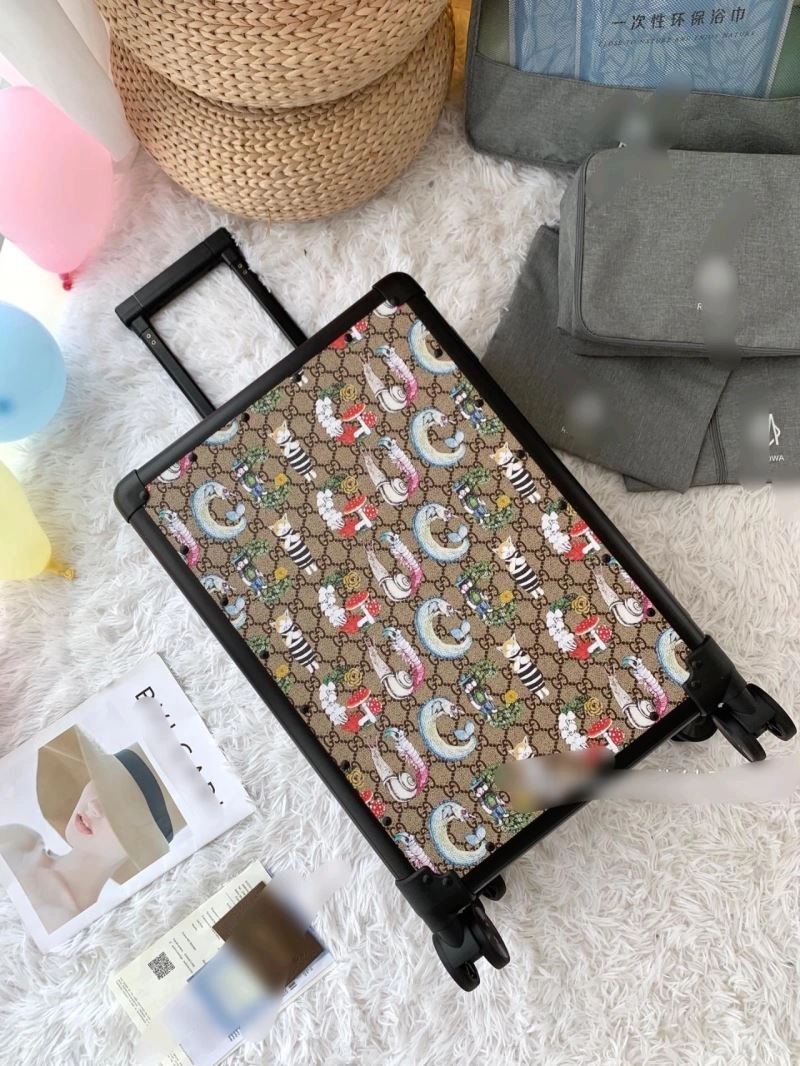 Unique Gucci Suitcase 65654