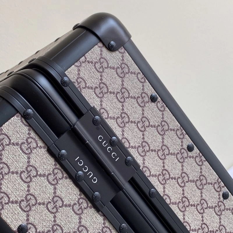 Breathable Gucci Suitcase 65650