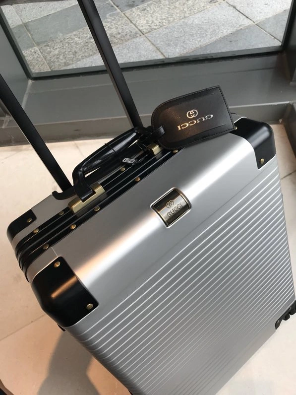 Cozy Gucci Suitcase 65647