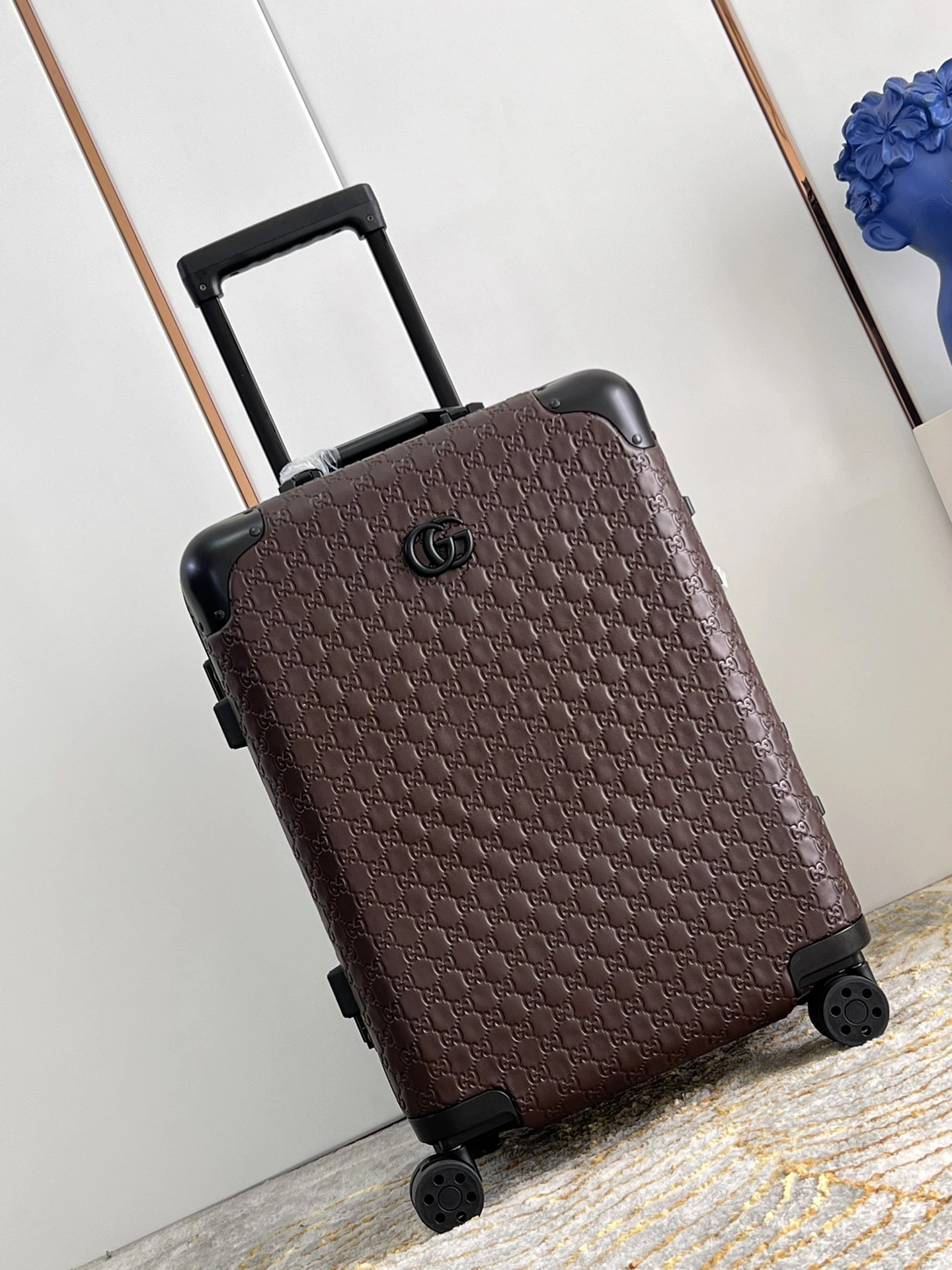 Gucci Suitcase Durable 71781