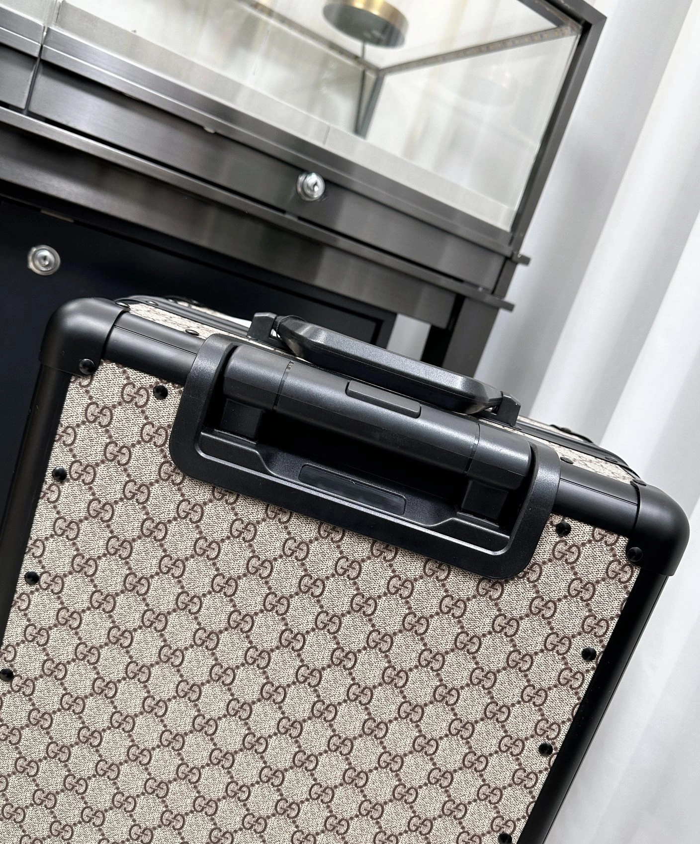 Gucci Suitcase Unisex 71767
