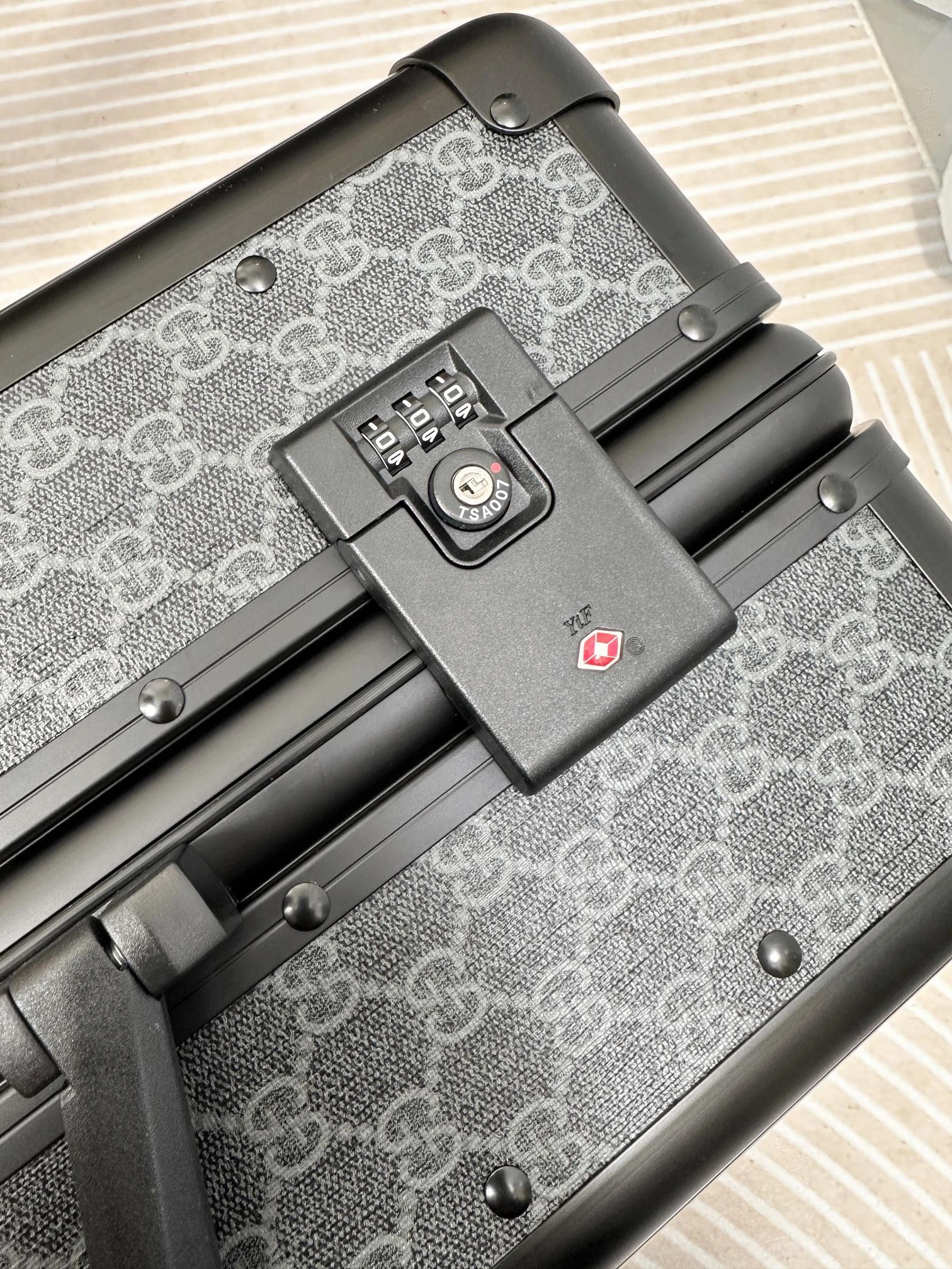 Gucci Suitcase TimelessDesign 71772