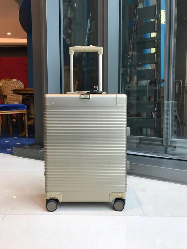 Gucci Suitcase Neat 69316
