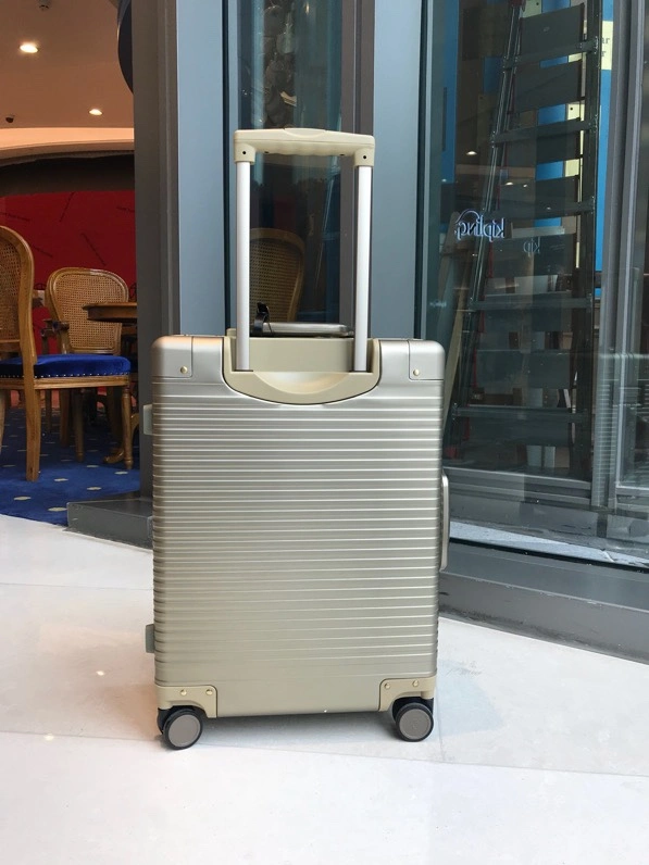 Gucci Suitcase Neat 69316