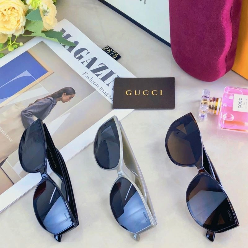 Seasonal Gucci Sunglasses 279720