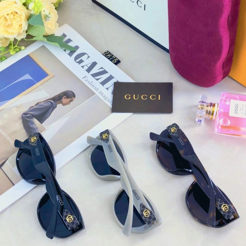 Seasonal Gucci Sunglasses 279720