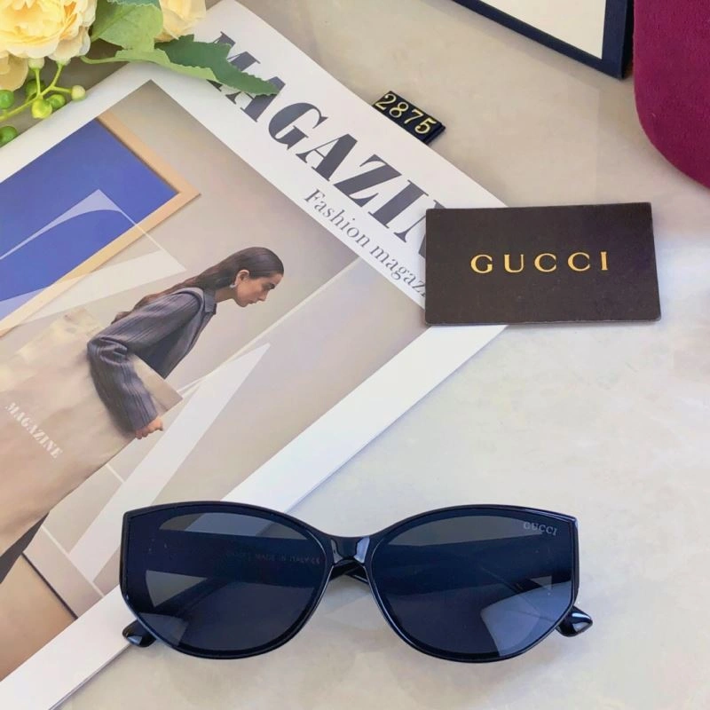Seasonal Gucci Sunglasses 279720