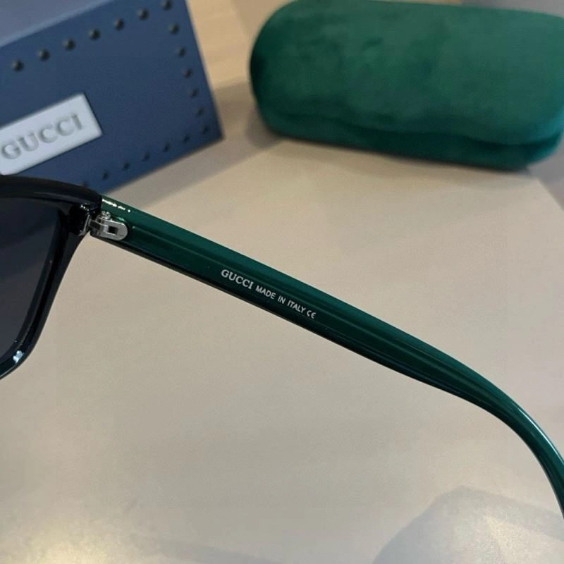 Supportive Gucci Sunglasses 279715