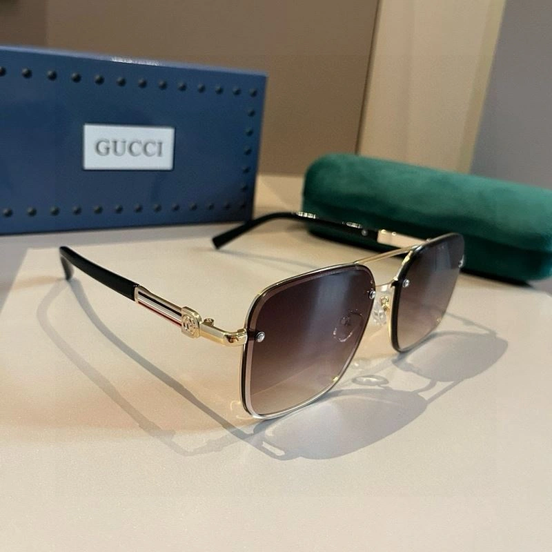 Snug Gucci Sunglasses 279711