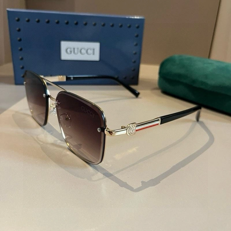 Snug Gucci Sunglasses 279711