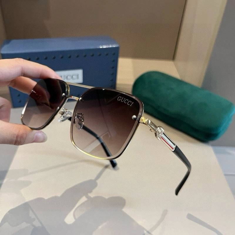 Snug Gucci Sunglasses 279711
