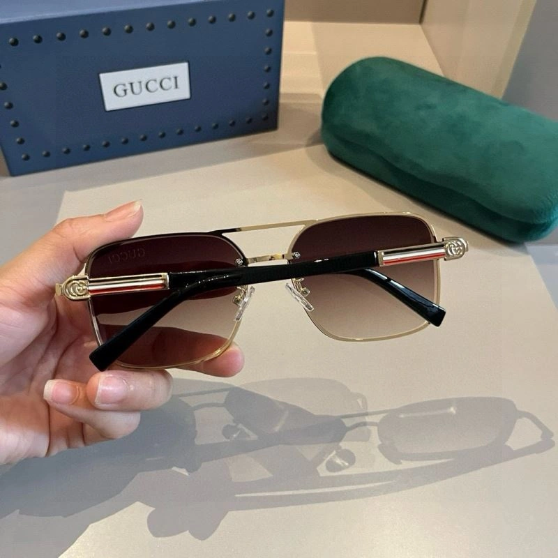 Snug Gucci Sunglasses 279711