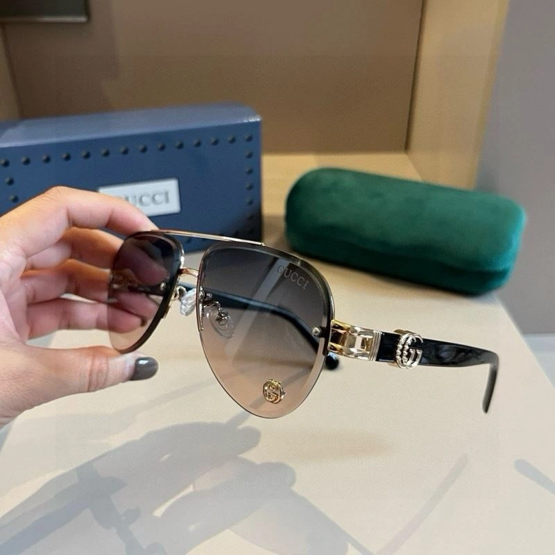Gucci Sunglasses ZipUp 279727