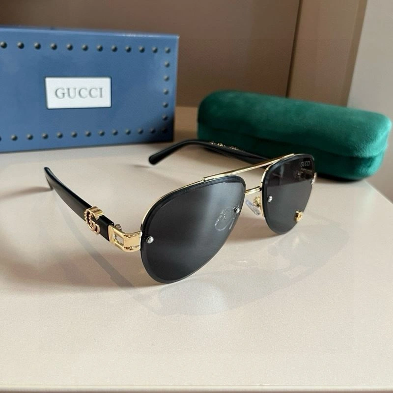 Snug Gucci Sunglasses 279738