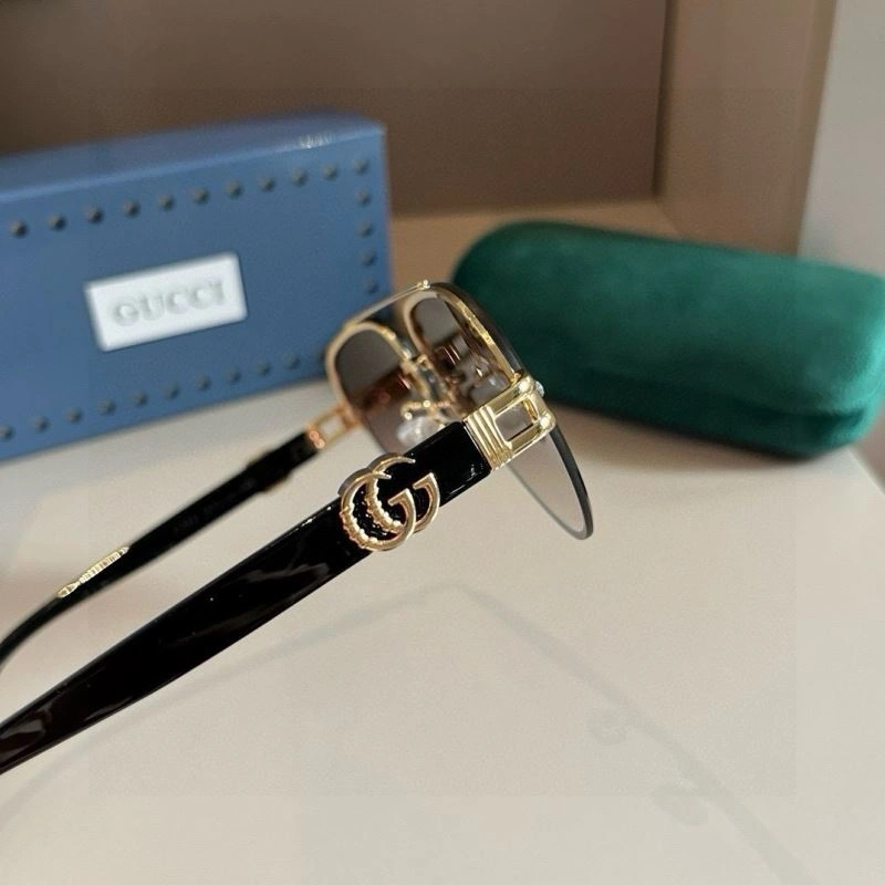 Gucci Sunglasses Bright 279718