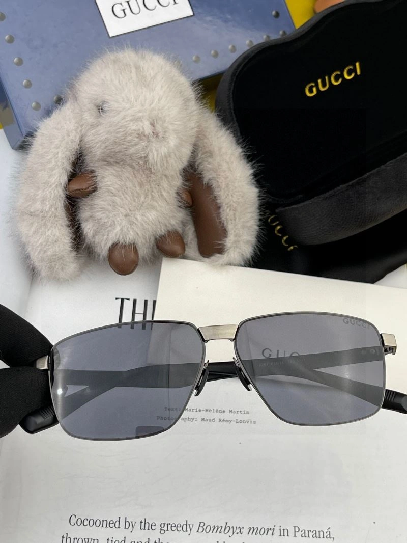 Gucci Sunglasses SmoothTexture 279736