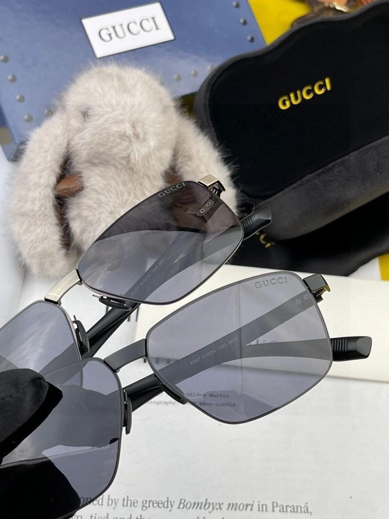 Gucci Sunglasses SmoothTexture 279736