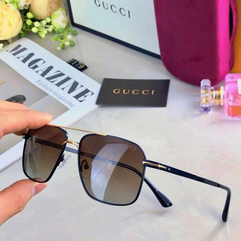 Gucci Sunglasses Unisex 279735