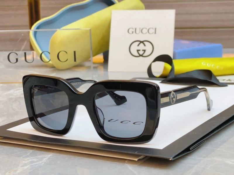 WaterResistant Gucci Sunglasses 279739