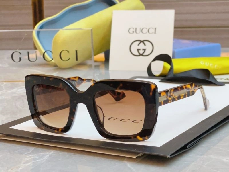 WaterResistant Gucci Sunglasses 279739