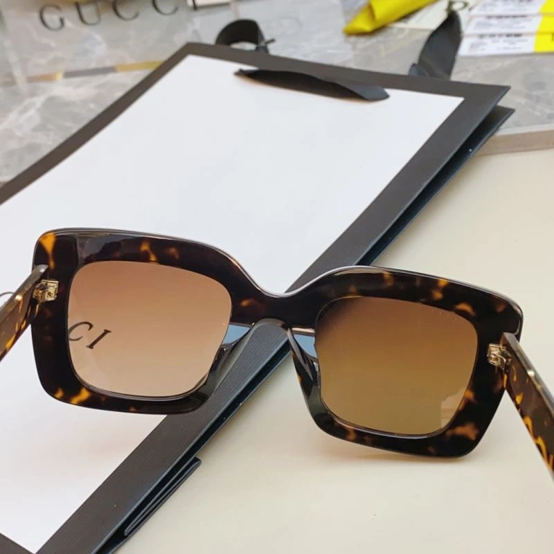 WaterResistant Gucci Sunglasses 279739