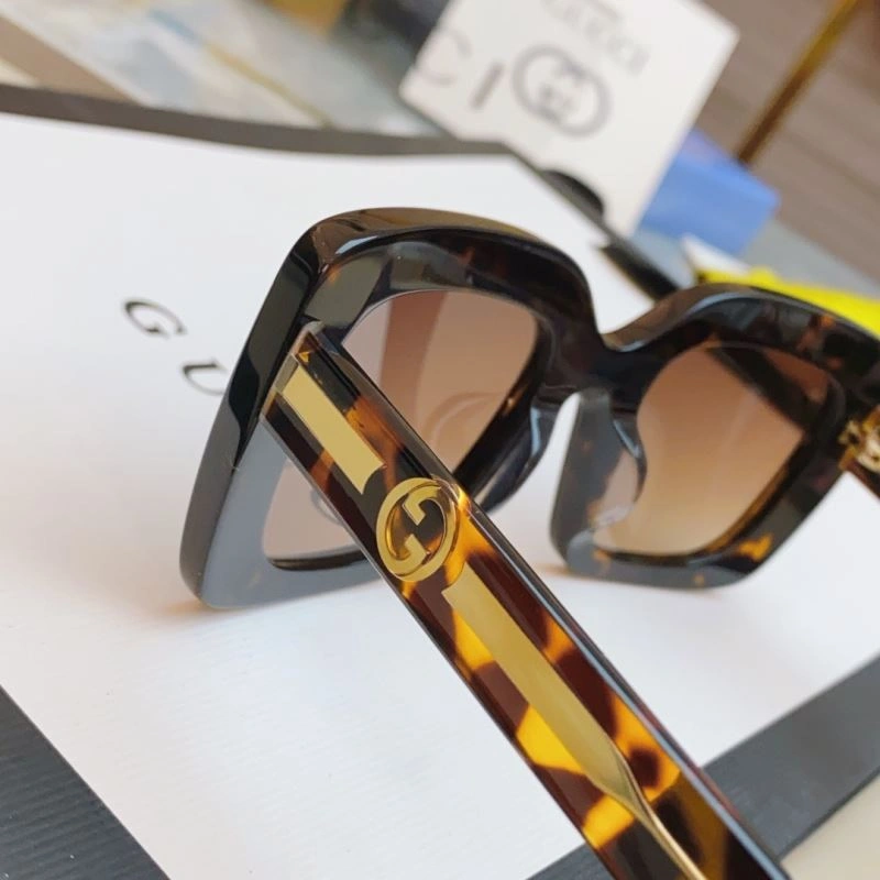WaterResistant Gucci Sunglasses 279739