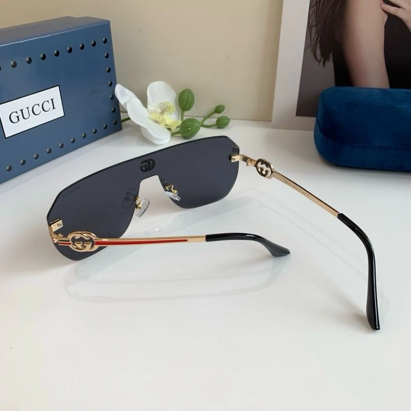 Lightweight Gucci Sunglasses 279708