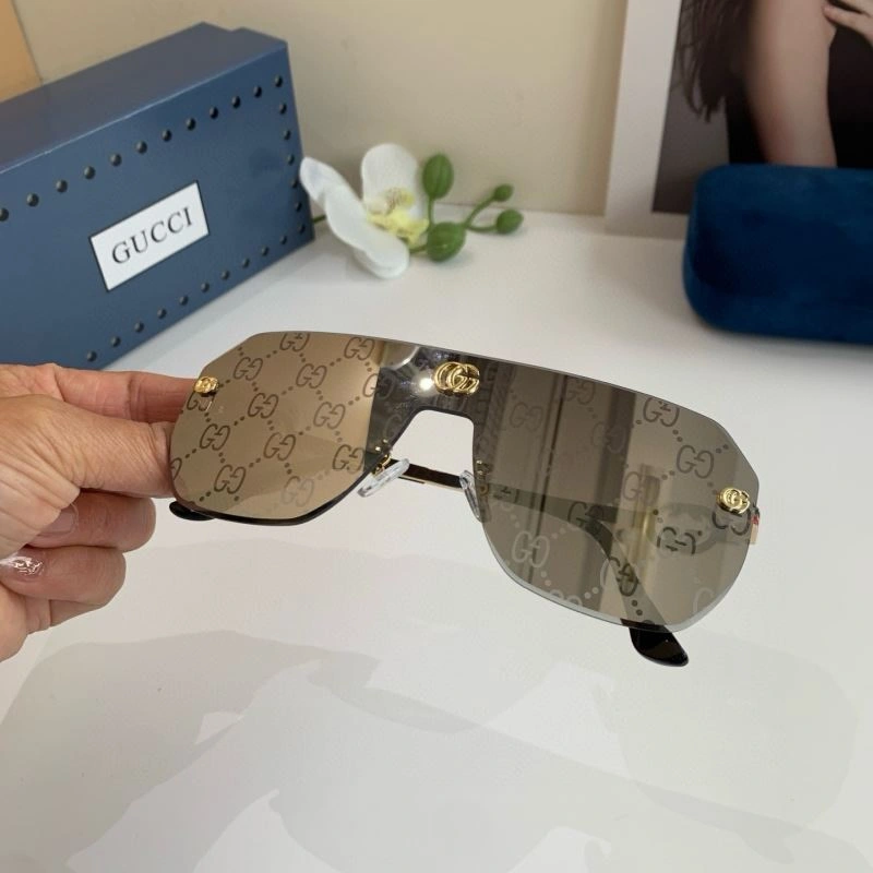 Gucci Sunglasses Lightweight 279707