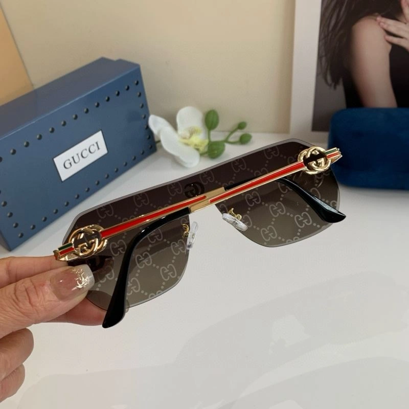 Gucci Sunglasses Lightweight 279707