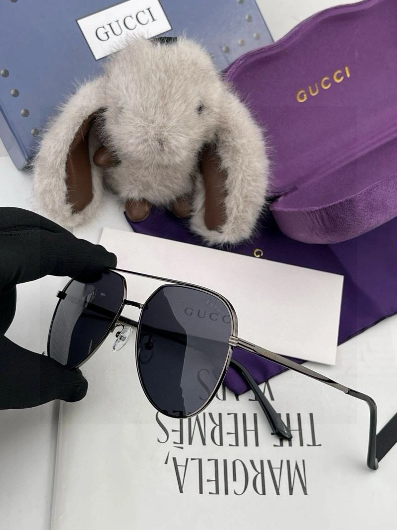 Gucci Sunglasses Modern 279697