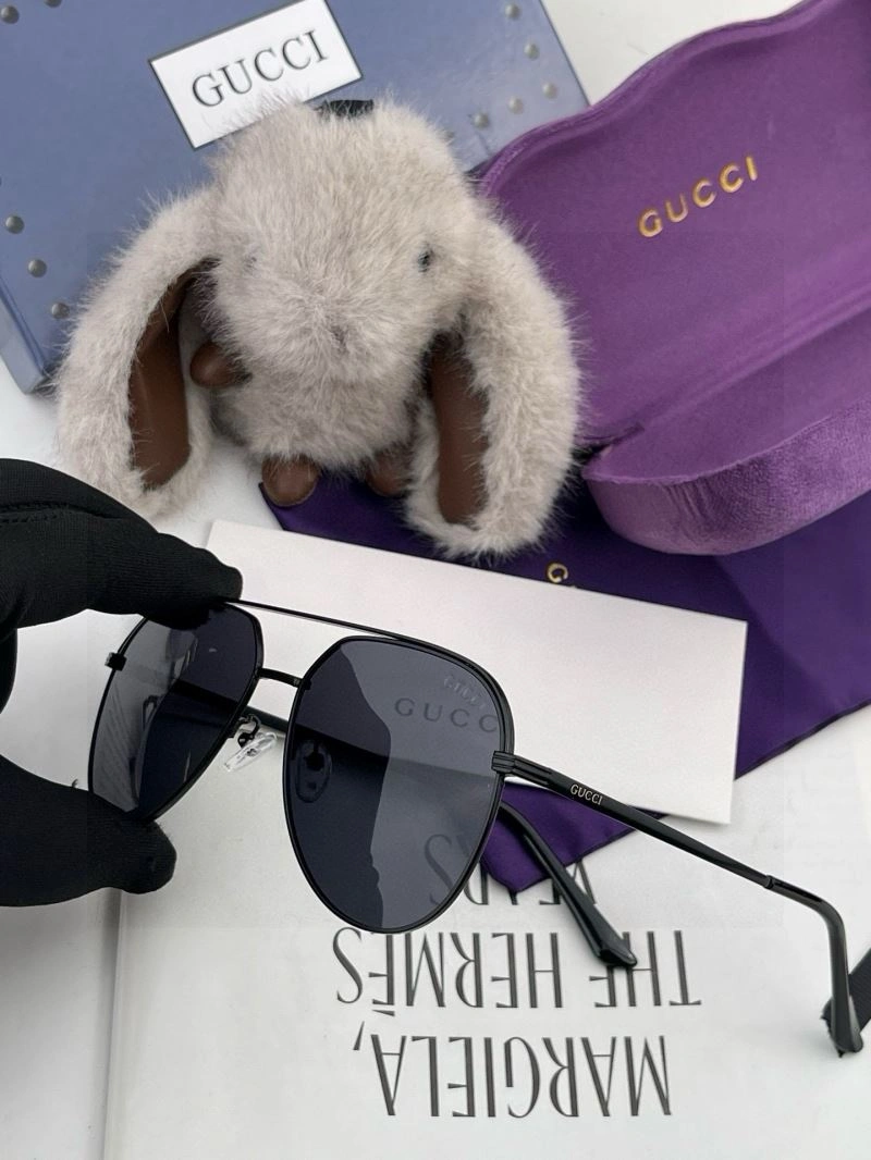 Gucci Sunglasses Modern 279697