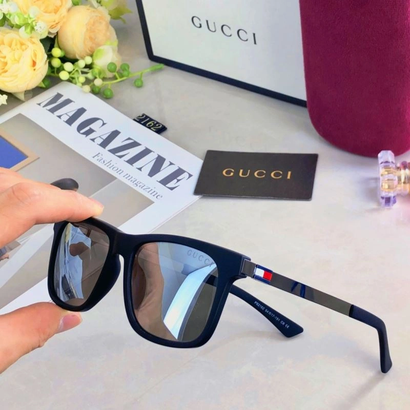 Gucci Sunglasses Compact 279689