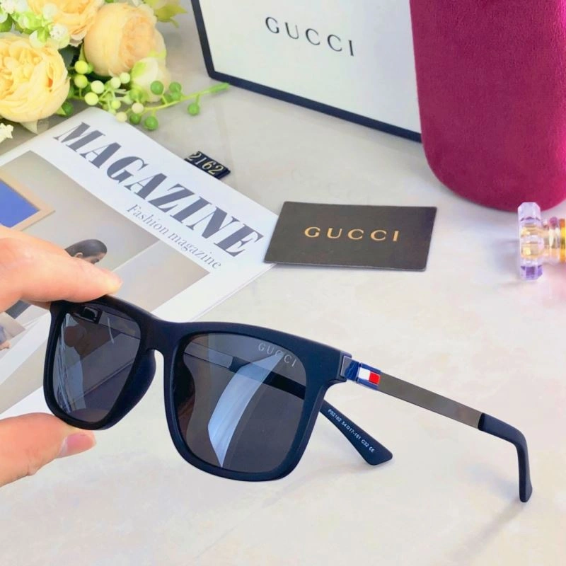 Gucci Sunglasses Compact 279689