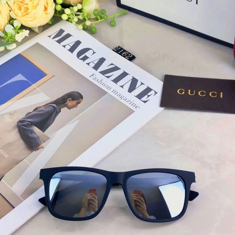 Gucci Sunglasses Compact 279689