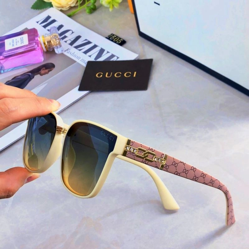WellDesigned Gucci Sunglasses 279699