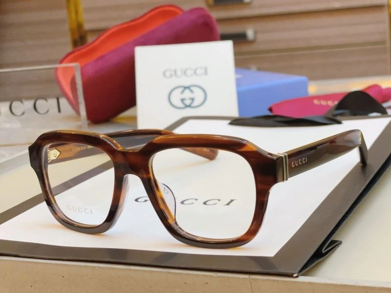 Elegant Gucci Sunglasses 279692