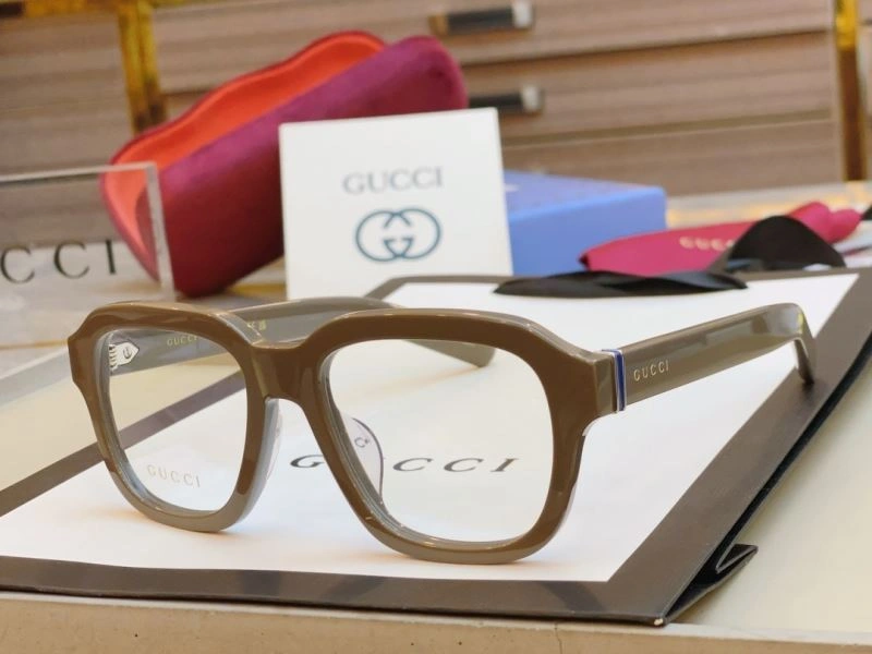 Elegant Gucci Sunglasses 279692