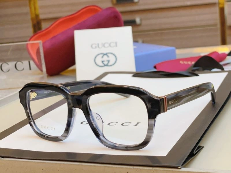 Elegant Gucci Sunglasses 279692