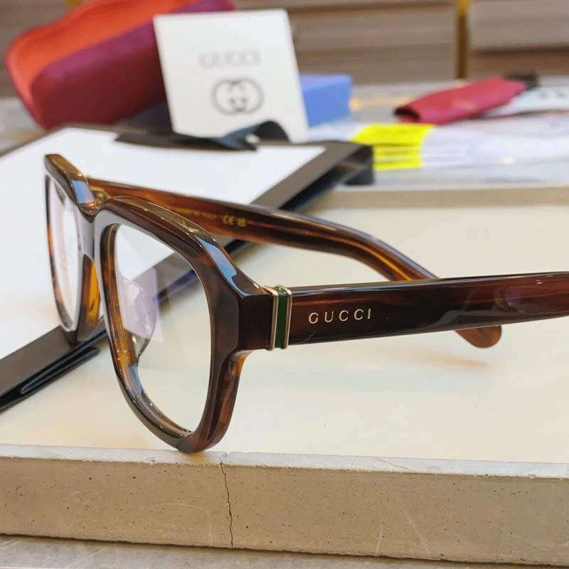 Elegant Gucci Sunglasses 279692