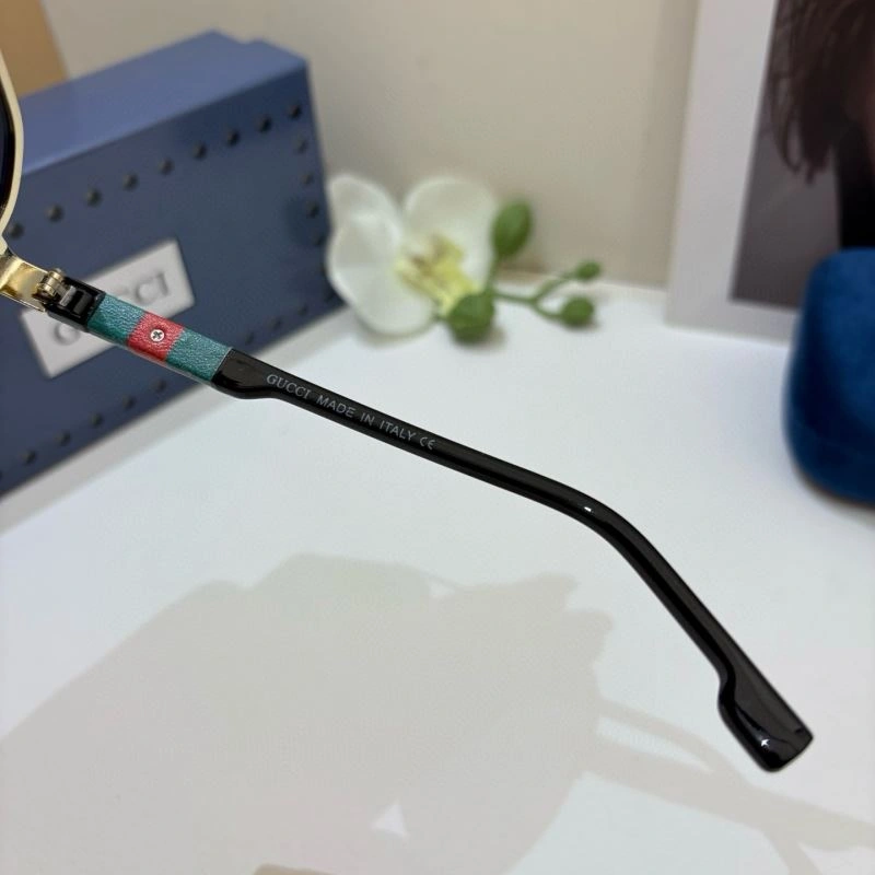 Gucci Sunglasses Breathable 279683
